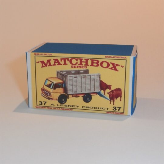 Matchbox Lesney 37 c Dodge Cattle Truck with Brown Cows E Style Repro Box