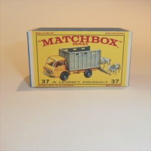 Matchbox Lesney 37 c Dodge Cattle Truck with White Bulls E Style Repro Box