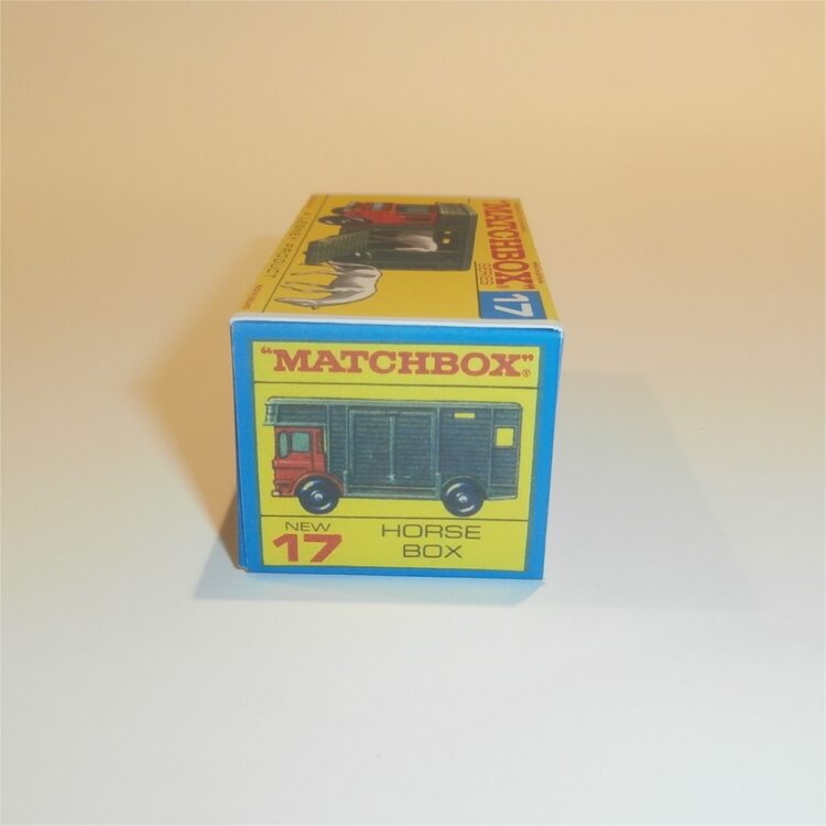 Matchbox Lesney 17e AEC Horse Box F Style Repro Box