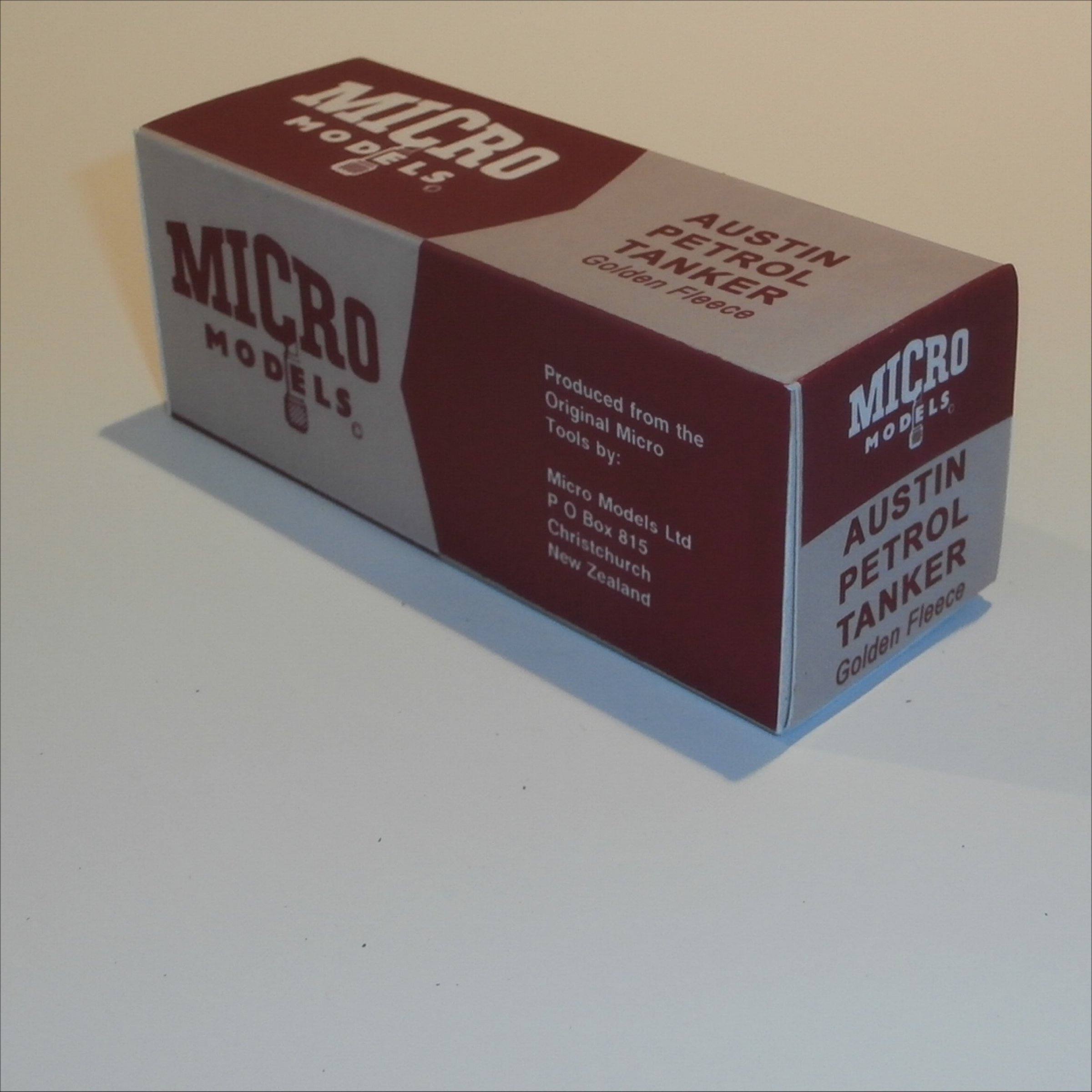 Micro Models Brentoy Austin Tanker Truck Golden Fleece Petrol Repro Box