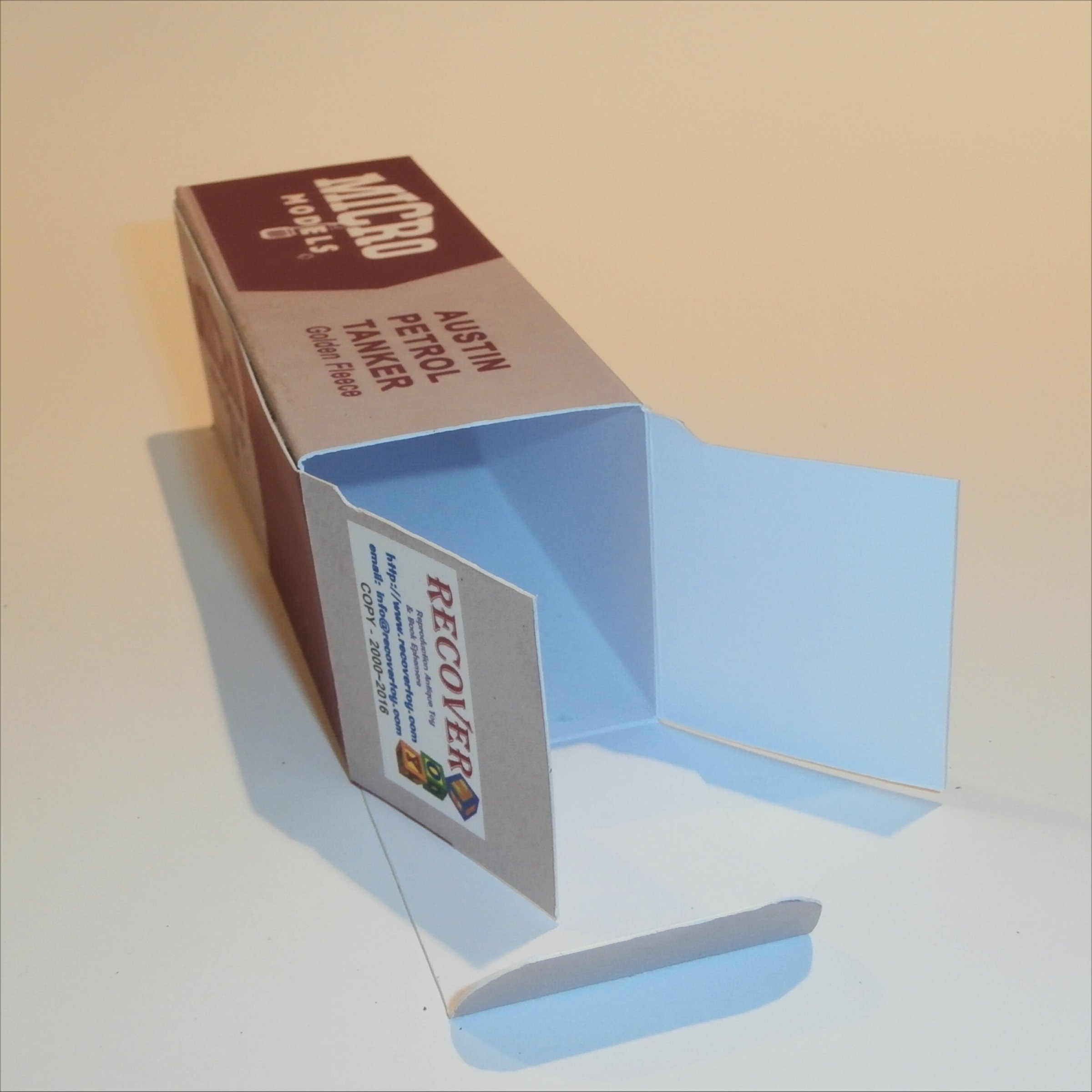 Micro Models Brentoy Austin Tanker Truck Golden Fleece Petrol Repro Box