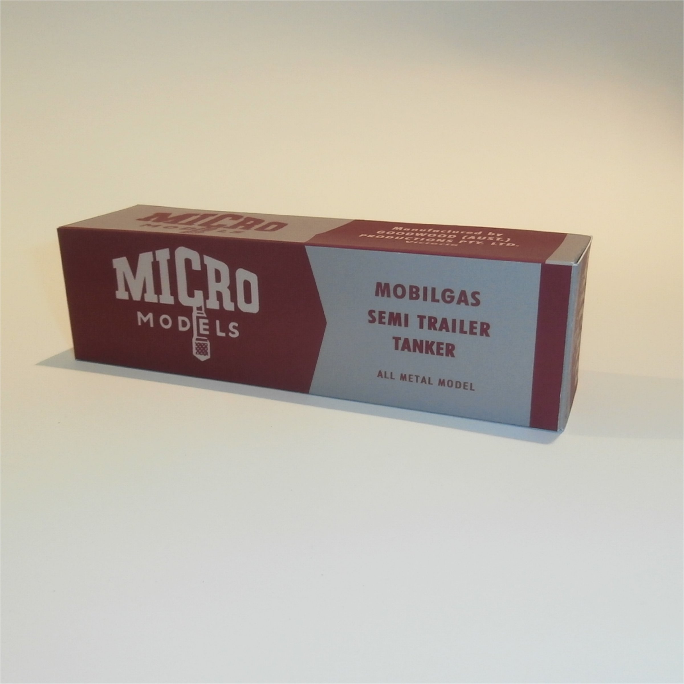 Micro Models G27 Commer Semi-Trailer Tanker "Mobilgas" Reproduction Box