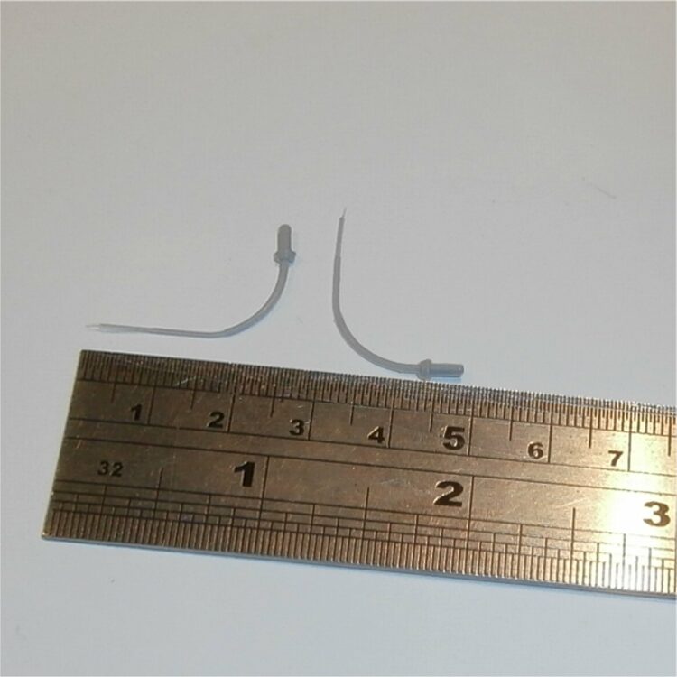 Scale Aerials 1:43 Pair of Curved Light Grey Antennas