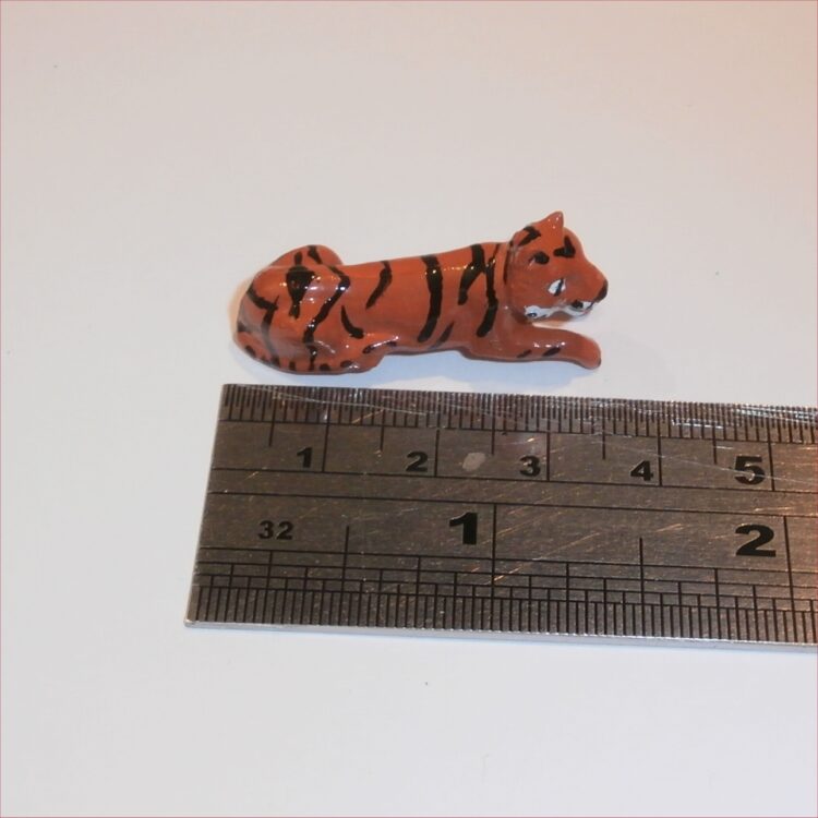 Corgi Toys 1139 Chipperfields Menagerie Cage Tiger Laying Down