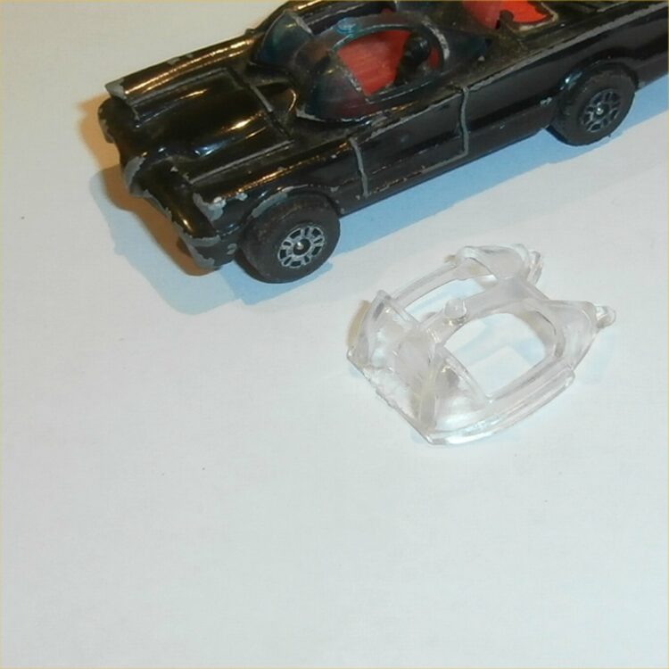 Corgi Juniors 1002 Batmobile Batman & Robin Clear Window Unit