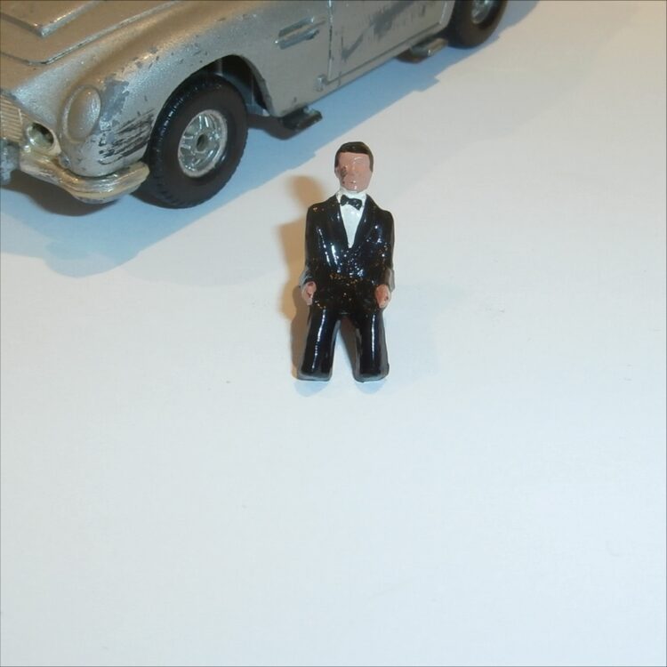 Corgi Toys 271 Aston Martin James Bond 007 Driver Figure