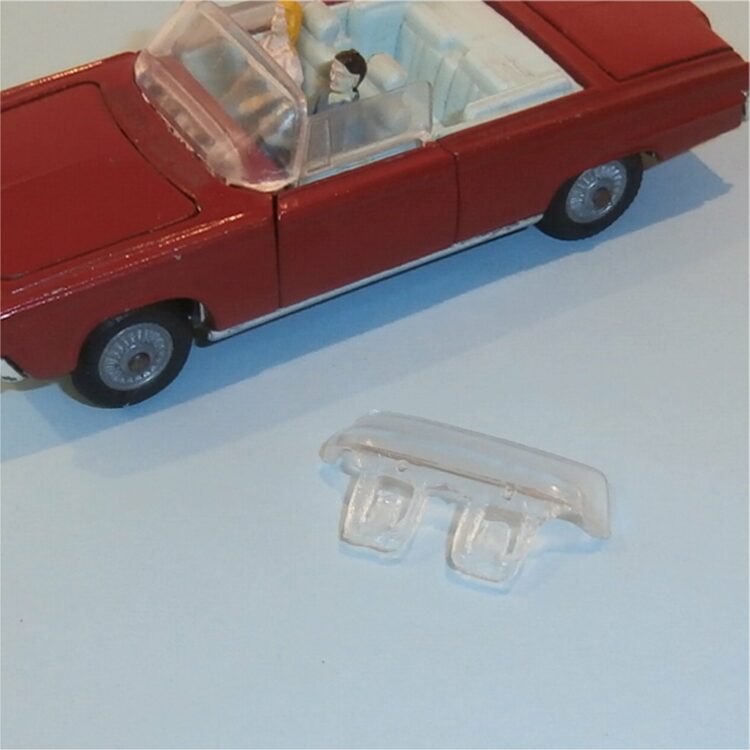 Corgi Toys 246 Chrysler Imperial Windscreen