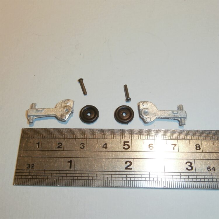 Dinky Toys 719 741 Spitfire MkII Undercarriage Pair of Wheels and Legs