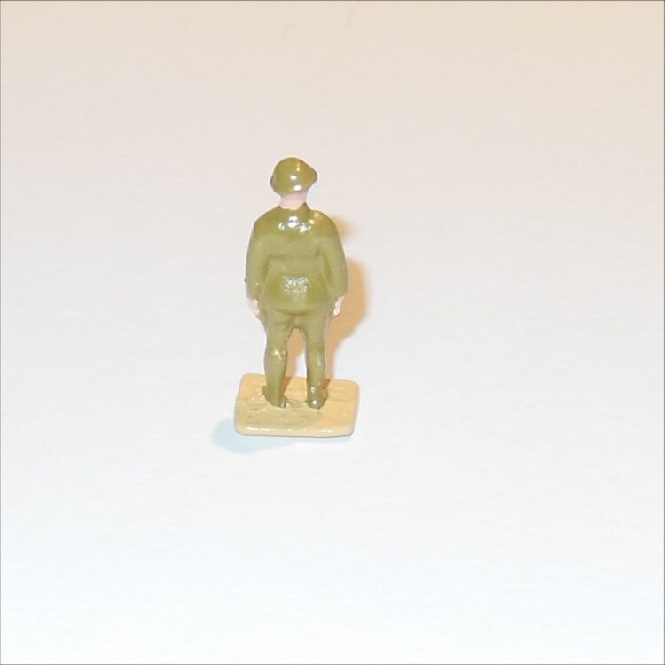 Dinky Toys 160d RA Gunner Standing Painted