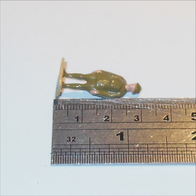 Dinky Toys 160d RA Gunner Standing Painted