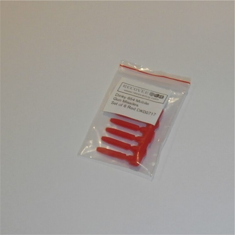 Dinky Toys 609 105mm Howitzer Gun Set Of 6 Red Plastic Missile Shells