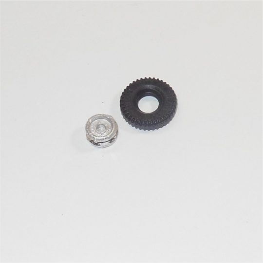 Dinky Toys Later Issue Supertoy Road Hub with Tyre
