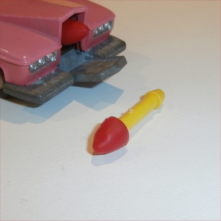 Dinky Toys 100 FAB1 Thunderbirds Rolls Royce Lady Penelope 353 SHADO 2 Missile Red / Yellow