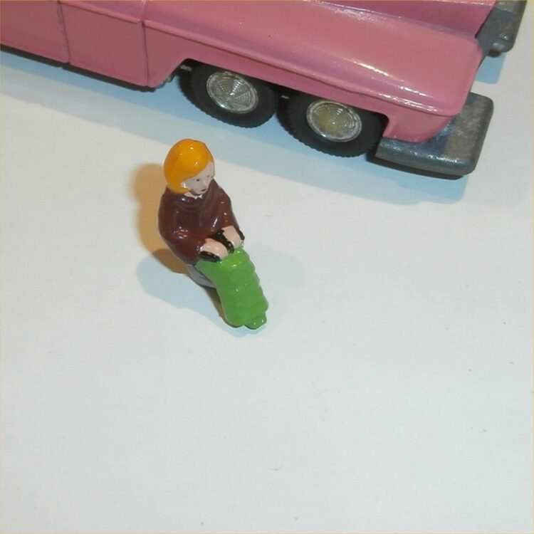 Dinky Toys 100 FAB1 Rolls Royce Lady Penelope Passenger Figure