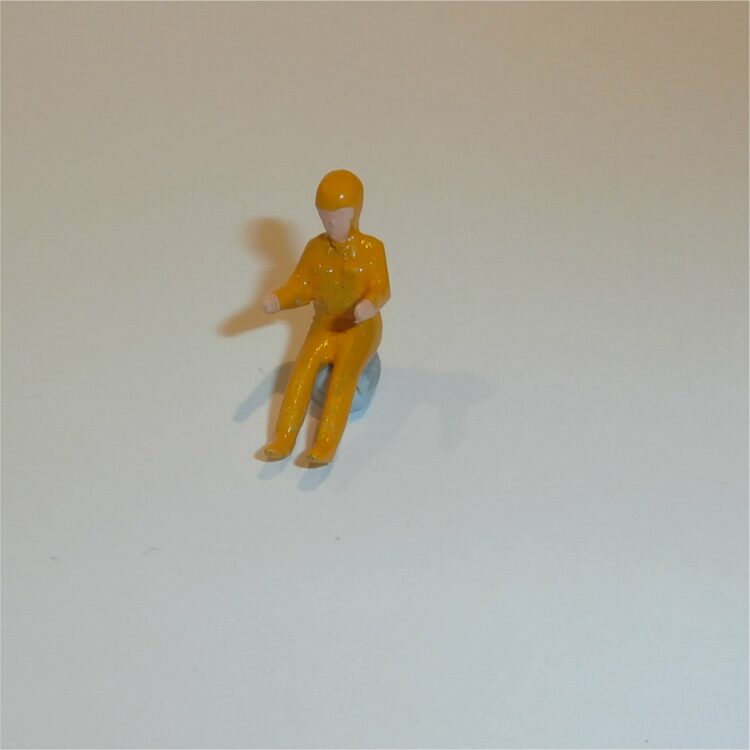 Dinky Toys 100 Series Sports Car Racing Driver Yellow Painted Figure