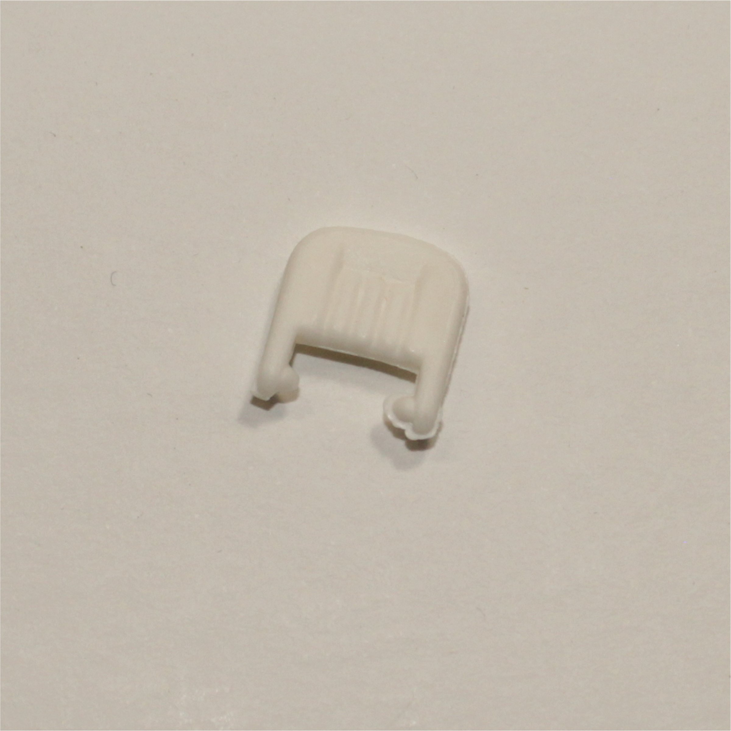 Dinky Toys 110b Aston Martin DB5 Cream Plastic Seat Back