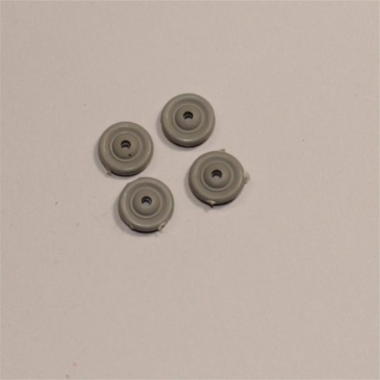 Dinky Toys 183a Fiat 600 Pack of 4 Grey Plastic 10mm Smooth Wheels