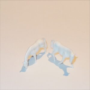 Matchbox Lesney Kingsize K 18 a Pair of White Plastic Horses