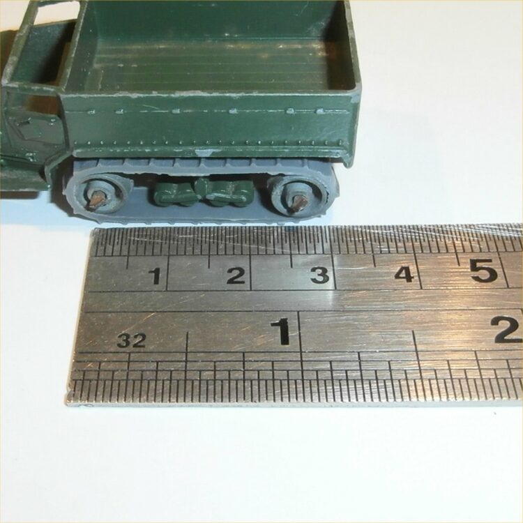 Matchbox Tracks 1-75 49 a Military Halftrack Treads Grey Pair