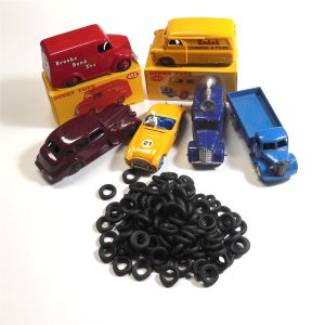 Dinky Toys Sedan Light Commercial Vehicle 15mm Smooth Tyre Black Y002