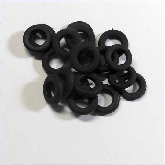 Tri-ang Minic 18mm Pressed Steel Hub Car Smooth Tyre Black Y058