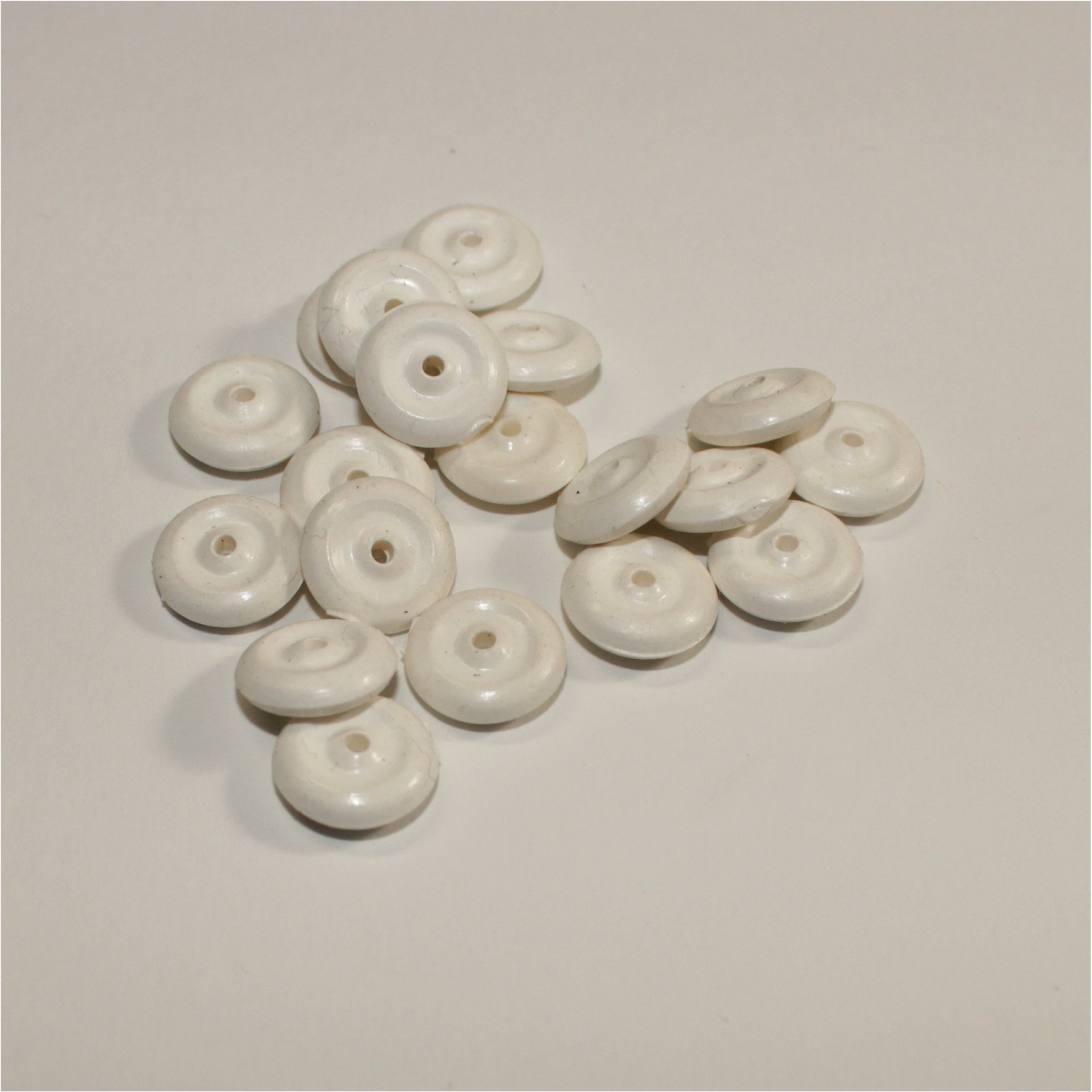 Tootsie Toys 14mm Rubber Wheel 3mm Wide White Tyre Y141