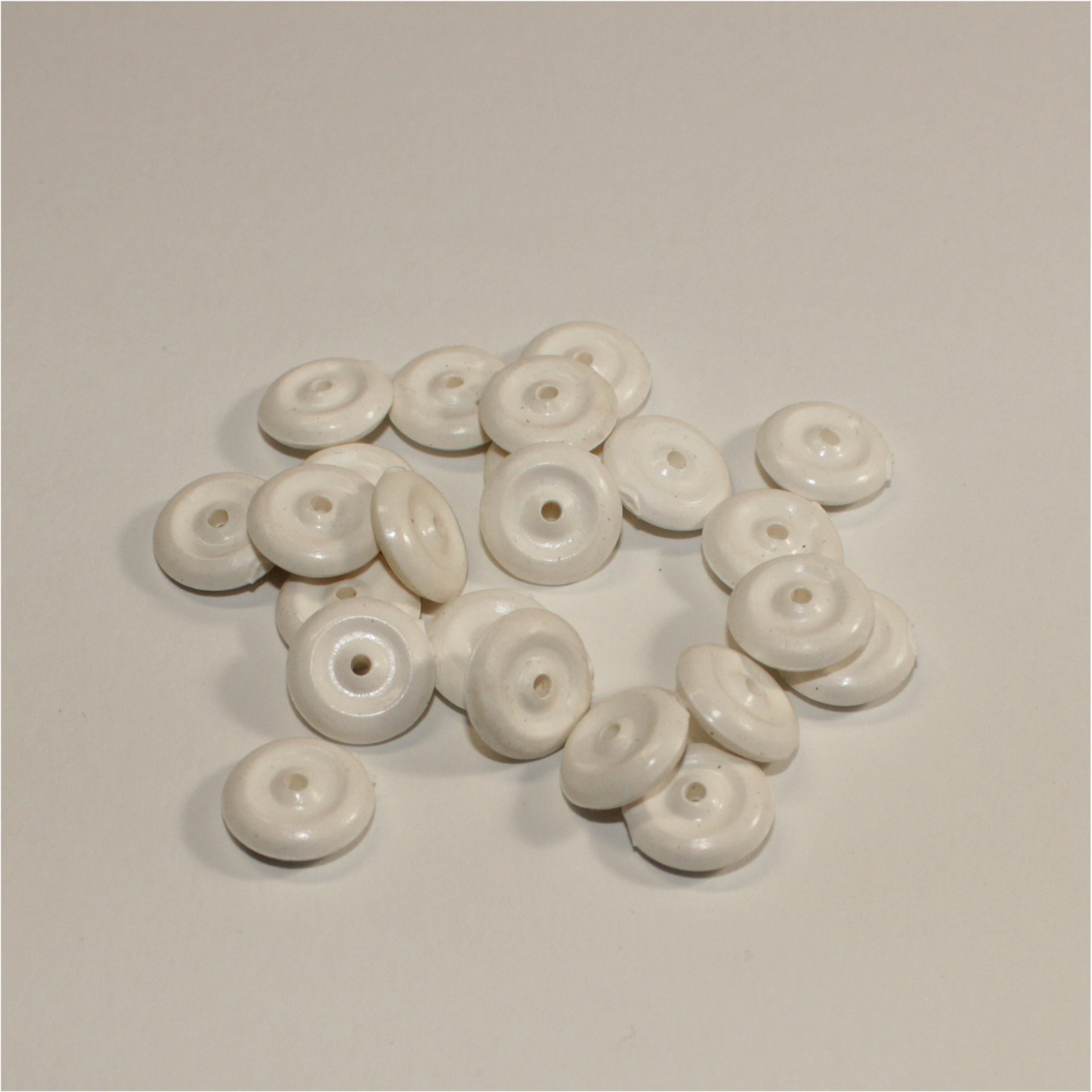 Tootsie Toys 14mm Rubber Wheel 4mm Wide White Tyre Y143