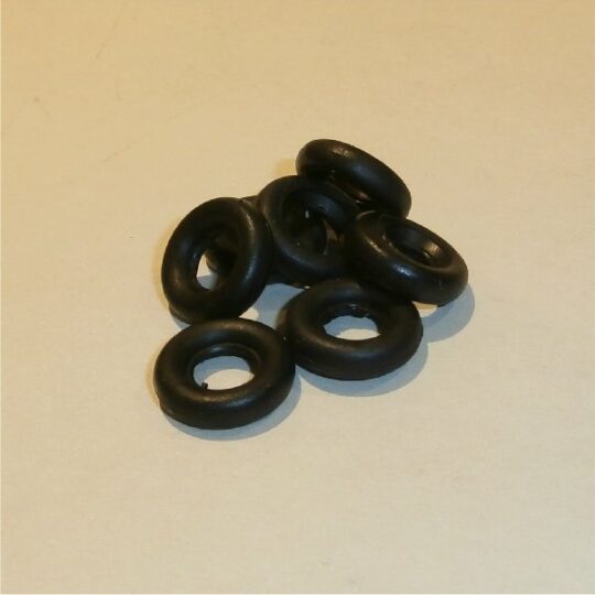 Dinky Toys 17mm Smooth Post-war Truck Tyre Black Y004