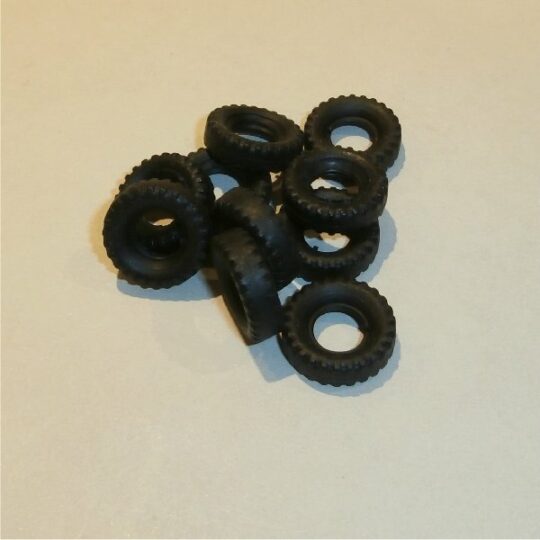 Dinky Toys 17mm Block Tread Tyre Black Y013