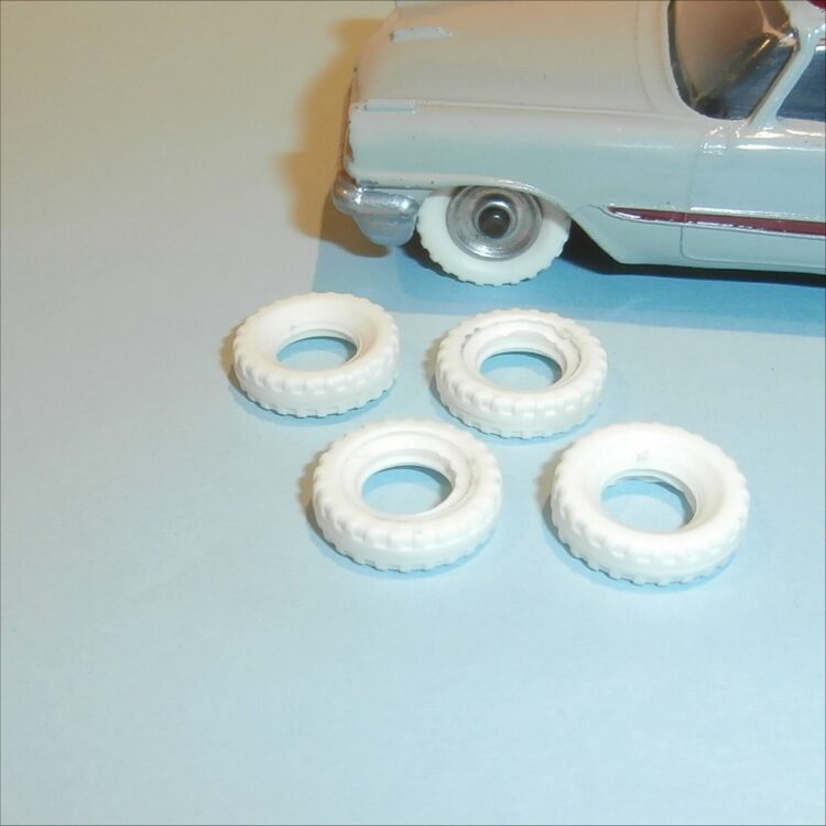 Dinky Toys White Treaded Tires set of 4 15mm Sedan Tyres Pack #2