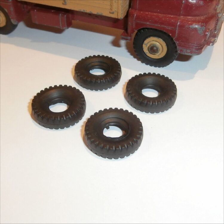 Dinky Toys Supertoys Truck and Van Tires set of 4 Tyres Pack #5