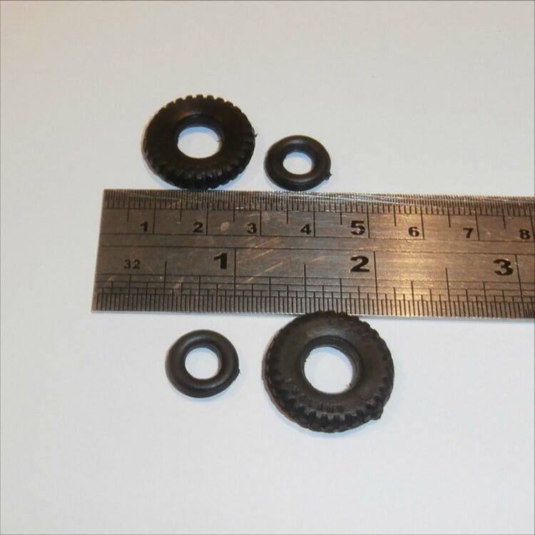 Matchbox Lesney 1-75 39c Tractor Tires Set of 4 Black Tyres Pack #15