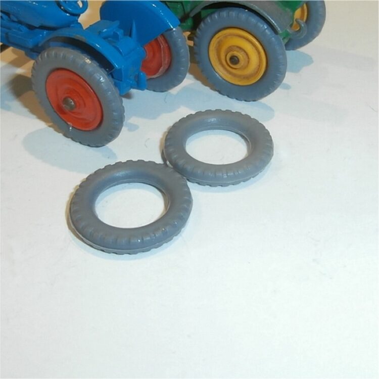 Matchbox Lesney 1-75 50 b or 72 a Tractor Grey Tires Set of 4 Tyres Pack #35