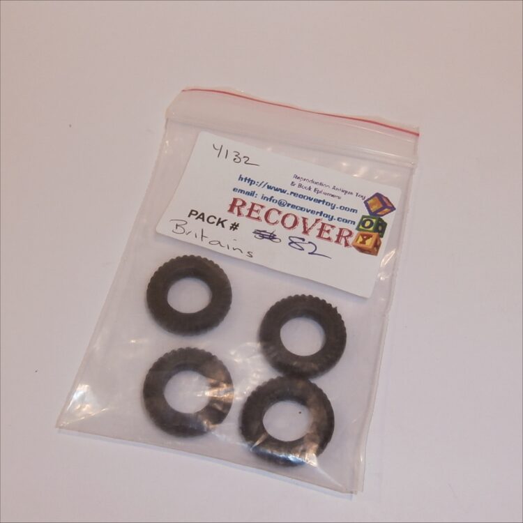 Britains Models Black Hollow Tires 24mm Truck Set of 4 Tyres Pack #82