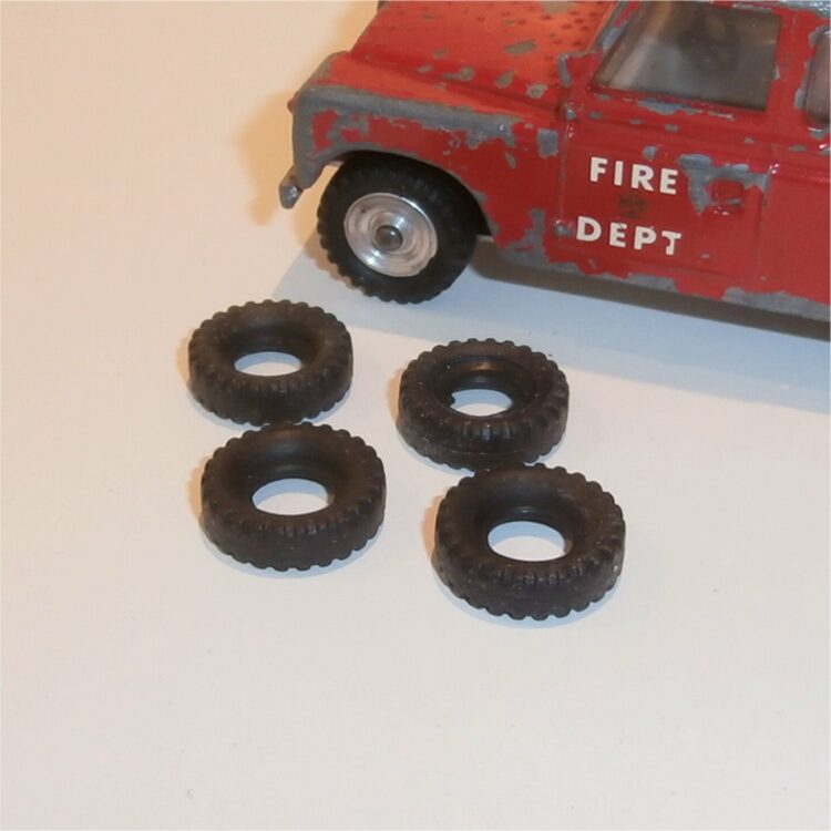 Tri-ang Spot-On Dinky Land Rover Tires Set of 4 Black Tyres Pack #99