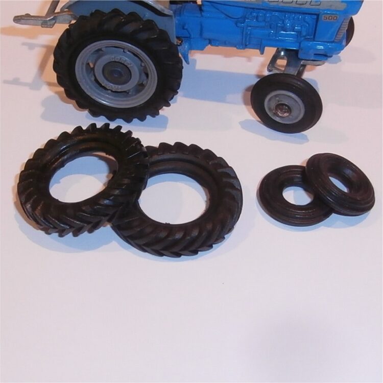 Corgi Toys 50 66 69 Massey 55 60 Fordson Tractor Tires Set of 4 Tyres Pack #102