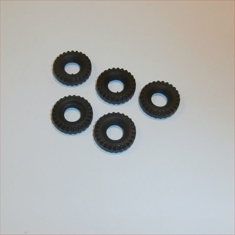 Dinky Toys Military Tires 18mm Coarse Tread Set of 5 Tyres Black Pack #113