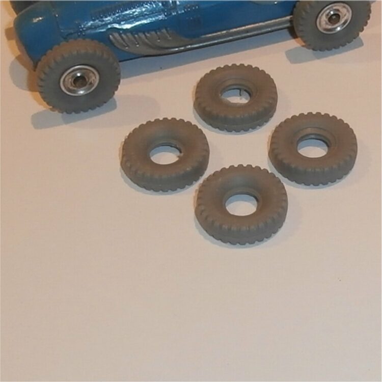 Dinky Toys Racing Car Tires Set of 4 Grey Block Tread Tyres Pack #125
