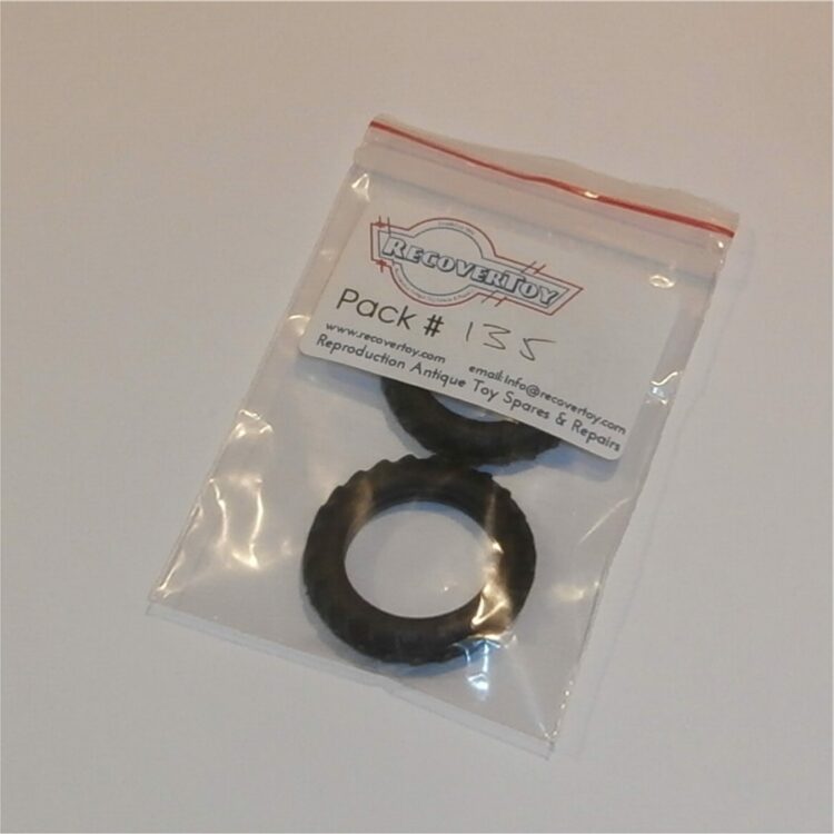 Britains Models 40mm Black Hollow Tractor Rear Tires Set of 2 Tyres Pack #135