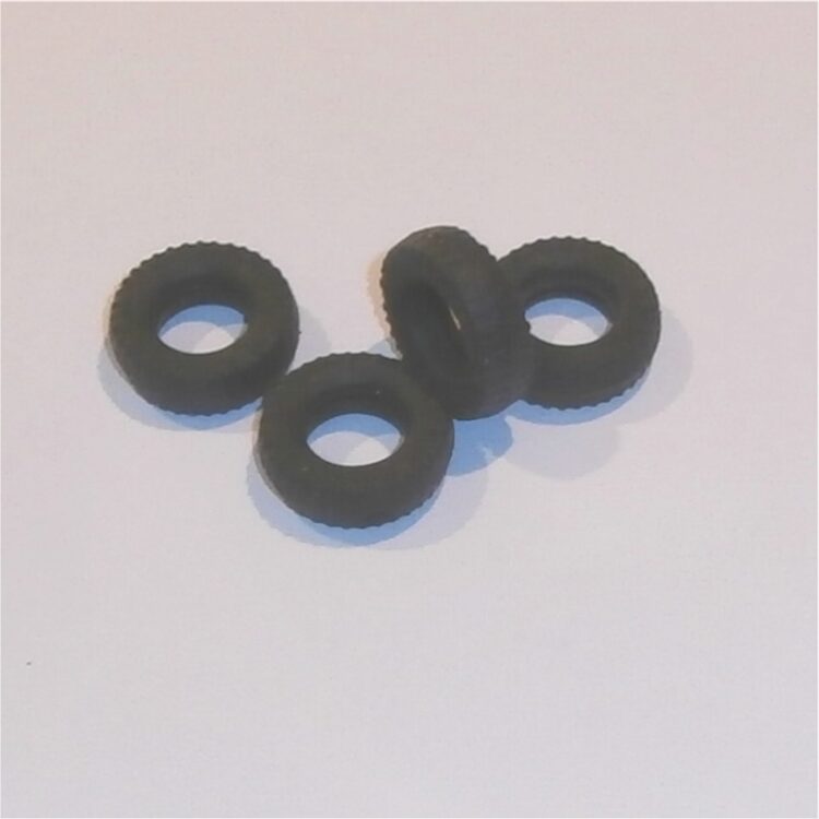 Britains Models 24mm Black Slotted 1:32 Scale Tires Set of 4 Tyres Pack #138