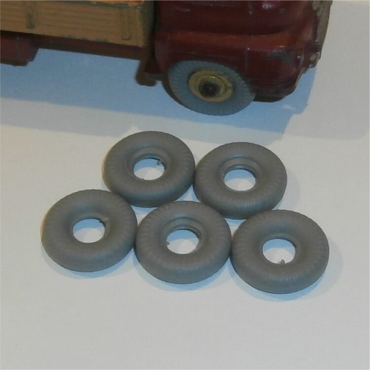 Dinky Toys Jeep or Truck Tires set of 5 Grey Fine Tread Tyres Pack #141